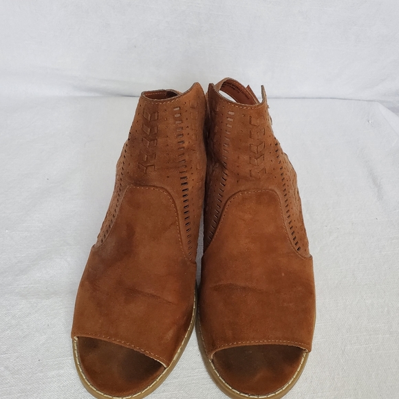 Womens strap heel - Picture 5 of 5